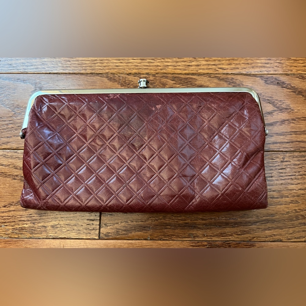 Hobo Lauren Embossed Tooled Quilted Chestnut Wallet Clutch